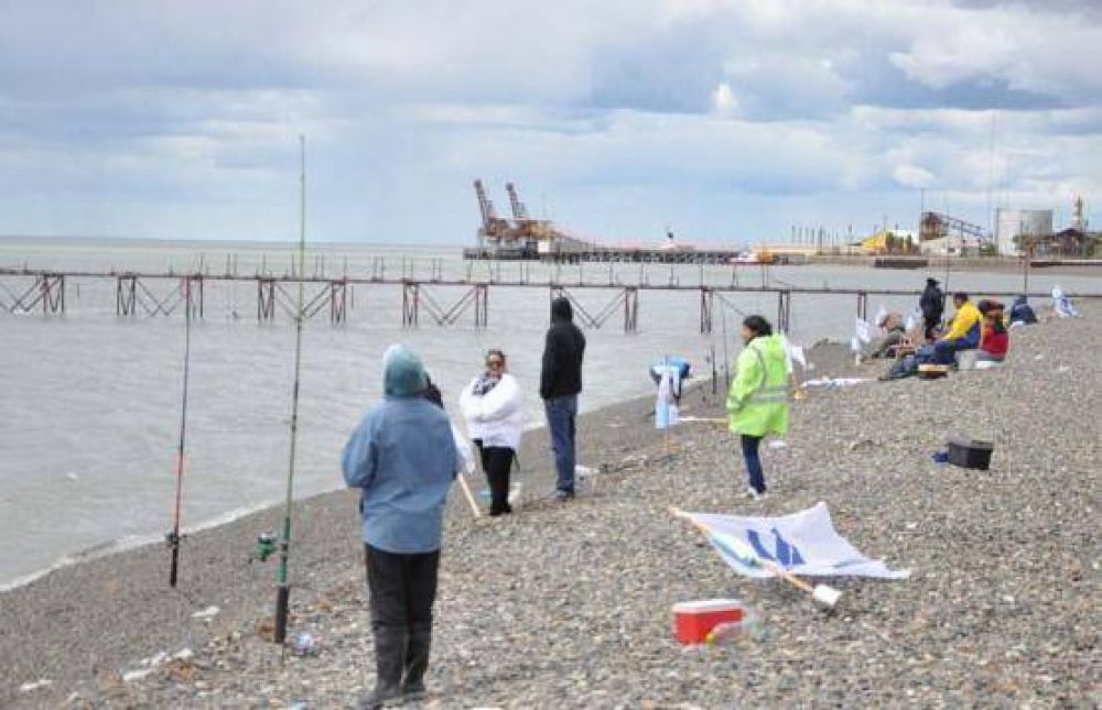 Alrededor de 50 participantes en �Concurso de Pesca del R�balo�