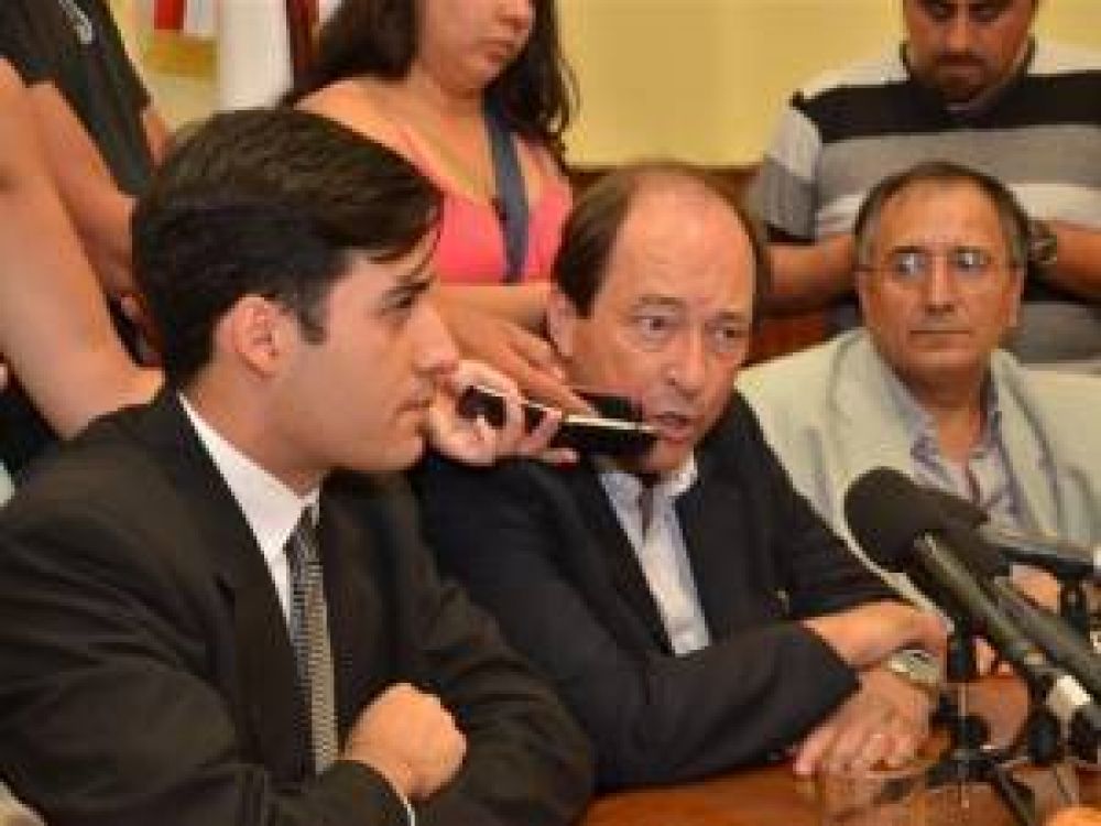 Sanz asegur� que el llamado a extraordinarias es �oportunista� 