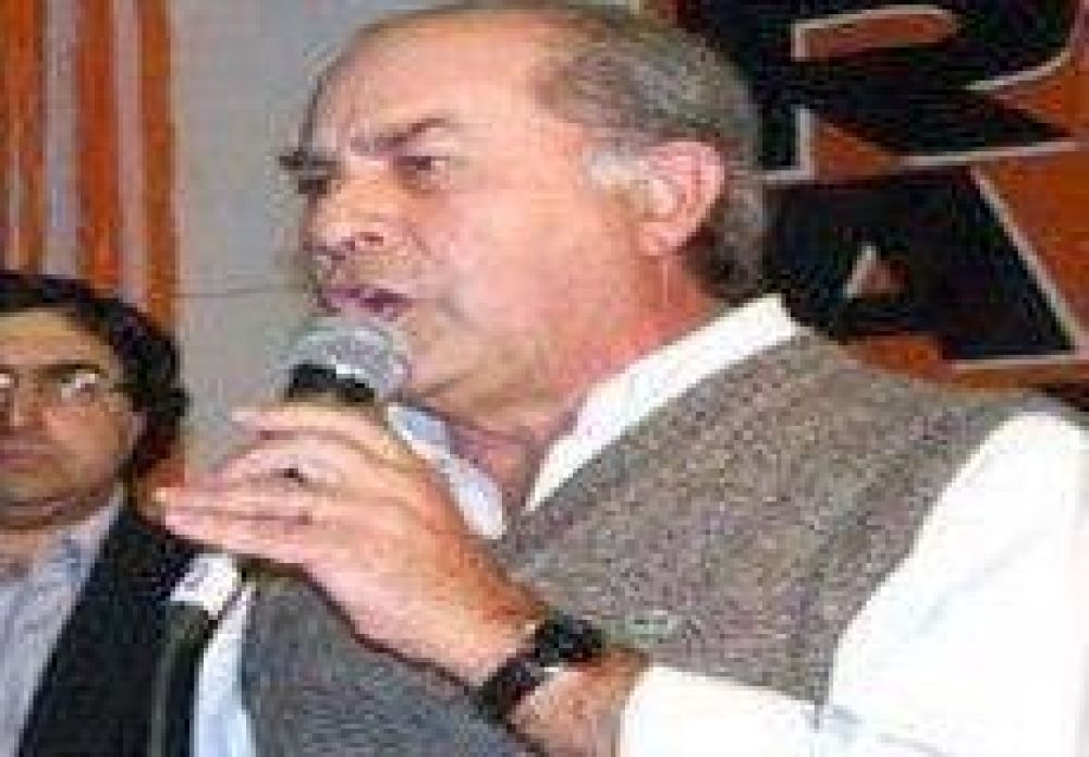 Tato Romero Feris candidato a Gobernador.