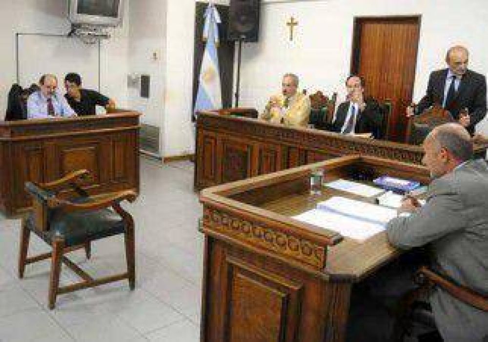 La Justicia no encuentra a acusados de dos homicidios a los que liber�