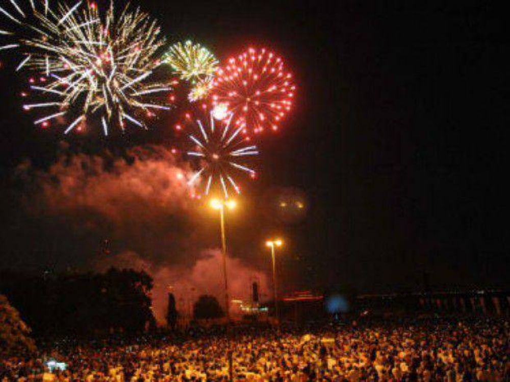 Boasso le pide a la Municipalidad que no utilice fuegos artificiales en los actos 