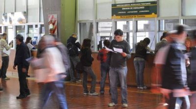 En 20 d�as, Mestre deber� afrontar 270 millones de pesos en salarios