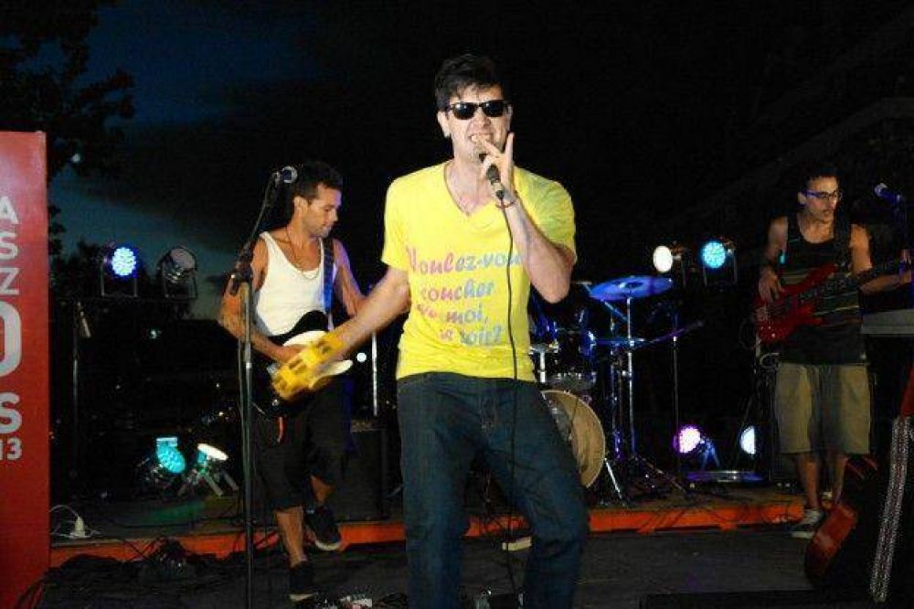 100 horas solidarias: Fue el turno del rock en la costanera