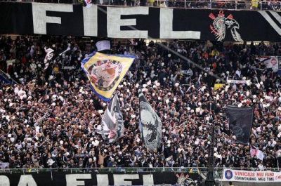 Corinthians le gan� al Chelsea y se consagr� campe�n