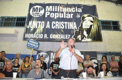 Encuentro de "Militancia Popular" en Ituzaing� en respaldo a Cristina