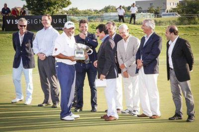Angel Cabrera brill� en Tigre