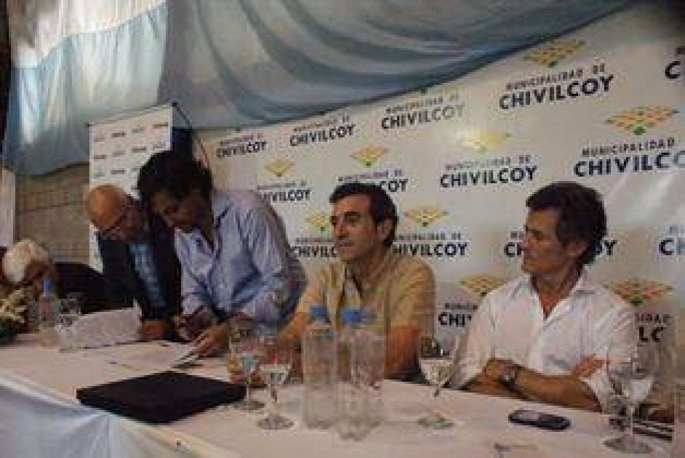 Randazzo inaugur la planta de Laboratorios Knig en el Parque Industrial de Chivilcoy 