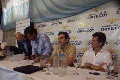 Randazzo inaugur� la planta de Laboratorios K�nig en el Parque Industrial de Chivilcoy 