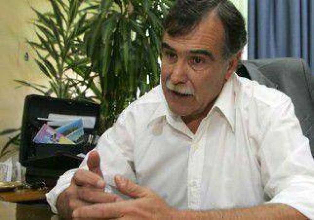 Javier Bertoldi: �La gente no quiere m�s funcionarios que mantengan estructuras partidarias� 