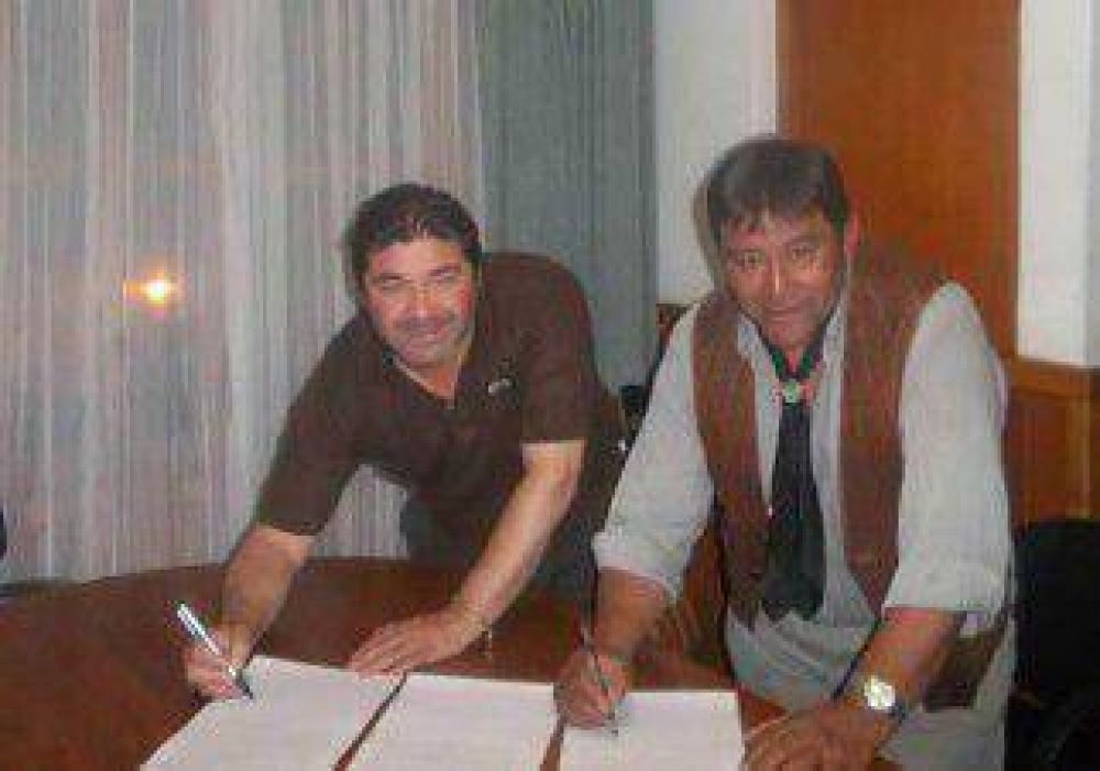 Provincia y Jun�n, juntos por la Fiesta del Puestero 
