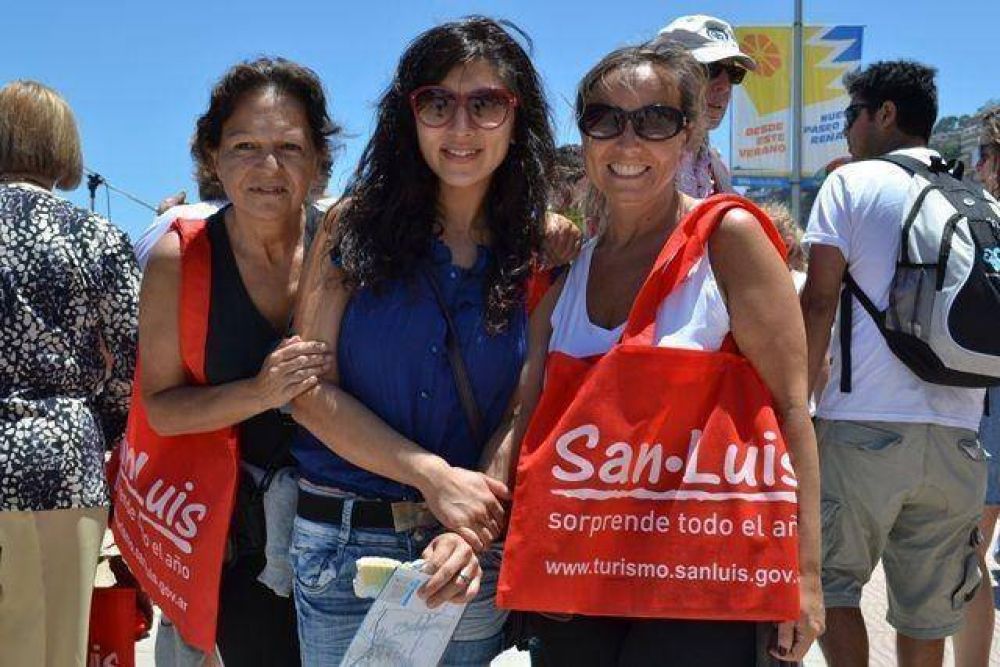 Viaje a Chile: San Luis tambi�n se promocion� en las playas de Re�aca