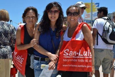 Viaje a Chile: San Luis tambi�n se promocion� en las playas de Re�aca
