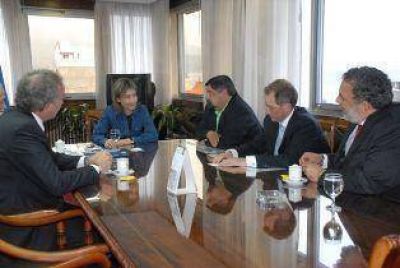 Gobierno asegur� que Repsol � YPF tiene inter�s de invertir en la provincia.