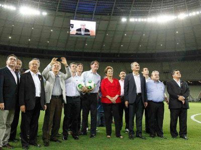 Brasil inaugur� su primer estadio para el Mundial