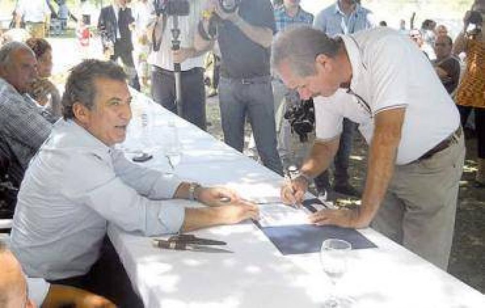 La ciudad recibi� 630 mil pesos para viviendas