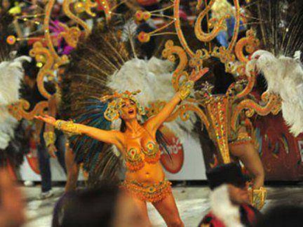 El �Carnaval del Pa�s 2013� en problemas: podr�an embargar su recaudaci�n
