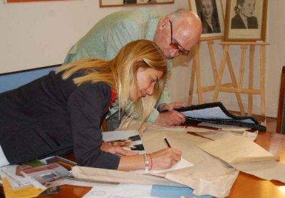 El intendente Gorosito se reuni� con la directora General de escuelas Dra. Nora De Luc�a