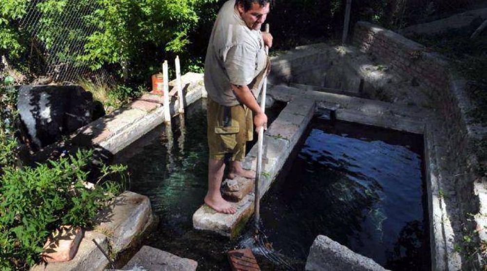 Manuel, el guardi�n del agua para el Cerro de la Gloria