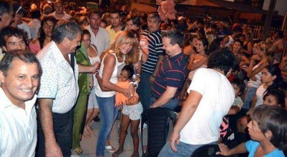 Ayala habilit� el pavimento de la calle Fray Bertaca