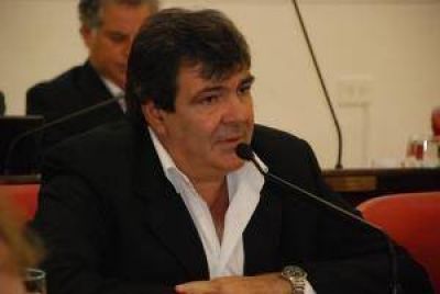 Peche: "Lo �nico que importa de los pobres a este modelo es tenerlos de rehenes con un plan para ganar votos"