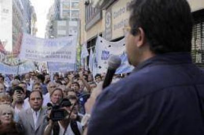El PE puede repetir el convenio con la Caja 