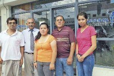 Iniciativa privada premia a estudiantes de secundaria por sus gestos solidarios
