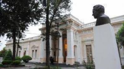 Desde ma�ana, empleados de la UNT podr�n cobrar el medio aguinaldo