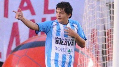 En medio del caos, ofrecieron al �Pulguita� a Quilmes