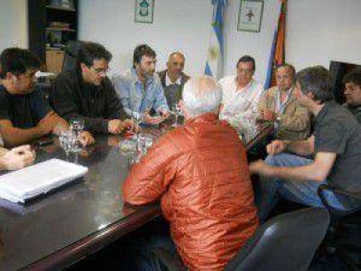 Gobierno se reuni� con sindicatos para llegar a un acuerdo
