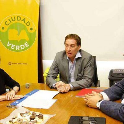 Santilli suma adeptos a la movida verde