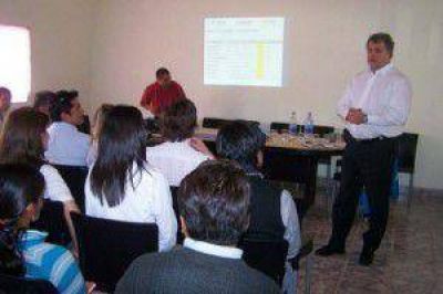 Presentan avances del futuro Parque Industrial en Susques