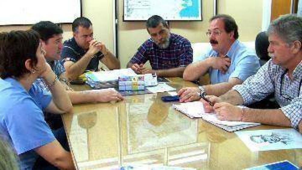 Salud garantiz� el pago de horas extras y guardias en hospitales