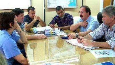 Salud garantiz� el pago de horas extras y guardias en hospitales