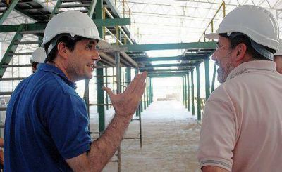 Bilbao visit� Marcos Paz y recorri� la obra del Ecopunto junto al intendente Curutchet