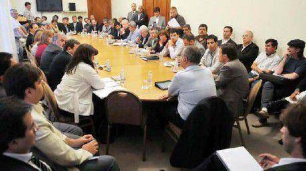 Buzzi pidi� ajustar el gasto