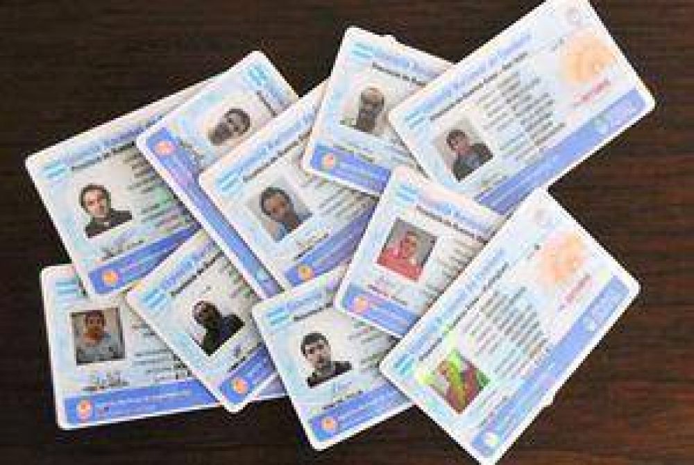 Nuevamente problemas con la entrega de licencias de conducir
