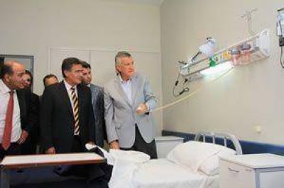El nuevo hospital atiende desde hoy