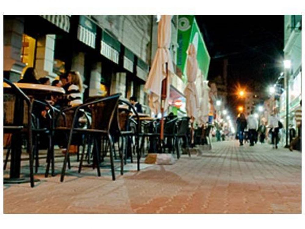 San Mart�n Norte se prepara para una �Noche de Compras� en el nuevo paseo