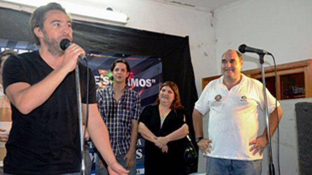 Urribarri (h) sigue mostr�ndose como referente provincial