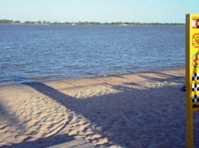 "Apenas braceamos dos minutos y est�bamos a s�lo 50 metros de la playa"