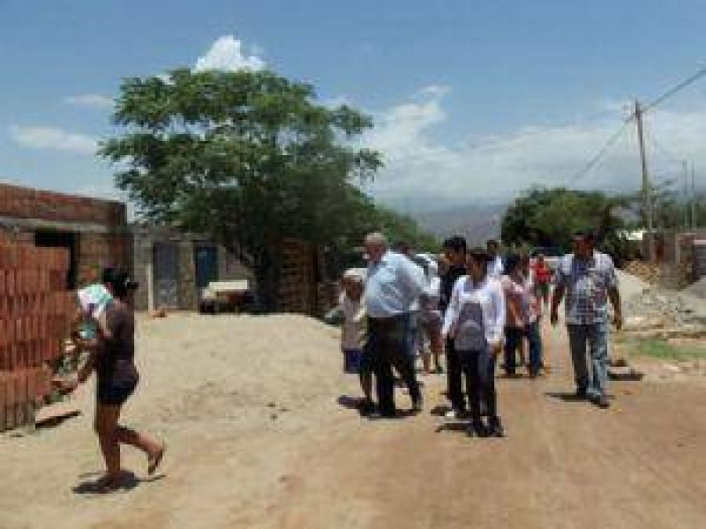 M�s de 50 familias fueron relevadas