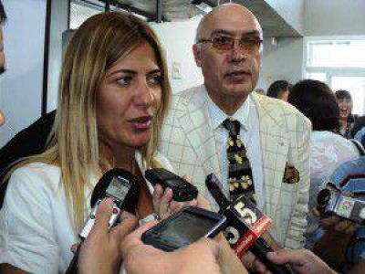 Nora De Luc�a en cuanto a la integraci�n: hoy vemos tres chicos que uno dice como funcionario tarea cumplida porque se incluyen a partir de ma�ana en el sistema laboral