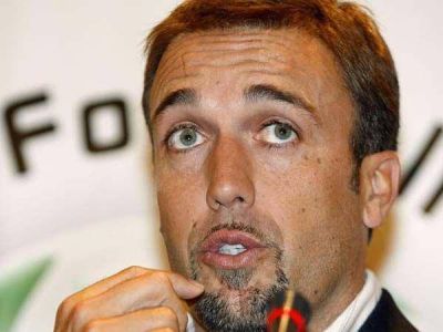 Batistuta firm� un aut�grafo y termin� siendo estafado por $320 mil