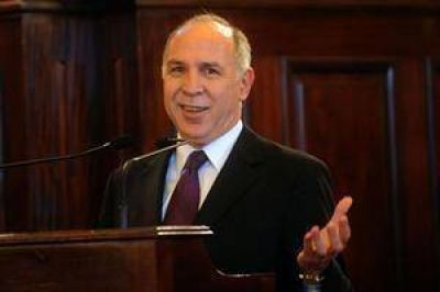 Lorenzetti: "No es bueno que exista la homogeneidad en la informaci�n"
