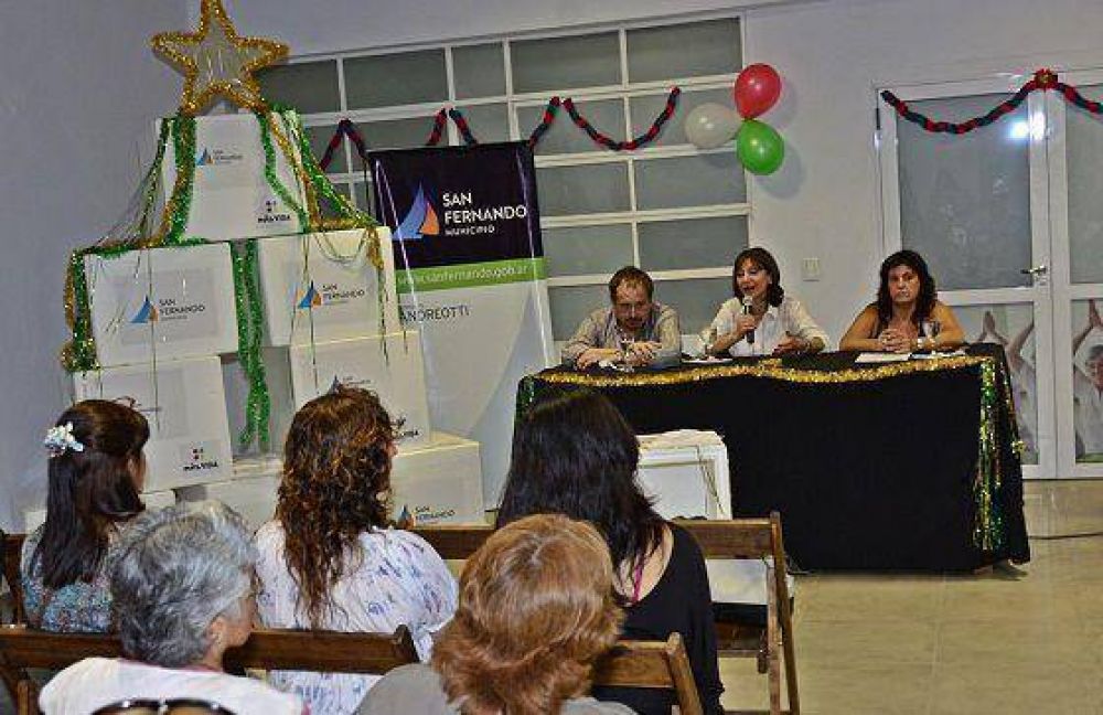 Homenaje a las trabajadoras vecinales de San Fernando