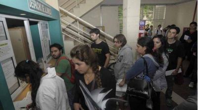 Miles de j�venes, listos para empezar la aventura universitaria