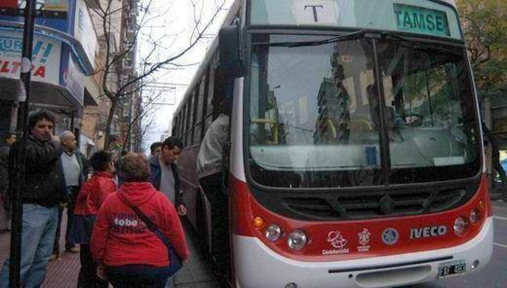 UTA amenaz� con un paro si UCR no corrige los pliegos del transporte 