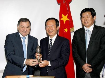 FLORENCIO VARELA: Con comitiva China