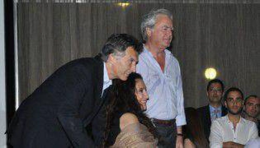 Mientras sue�a con suceder a Macri, Michetti prepara el terreno para llegar al Senado 