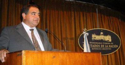 Julio Martinez: "Este gobierno sigue improvisando"